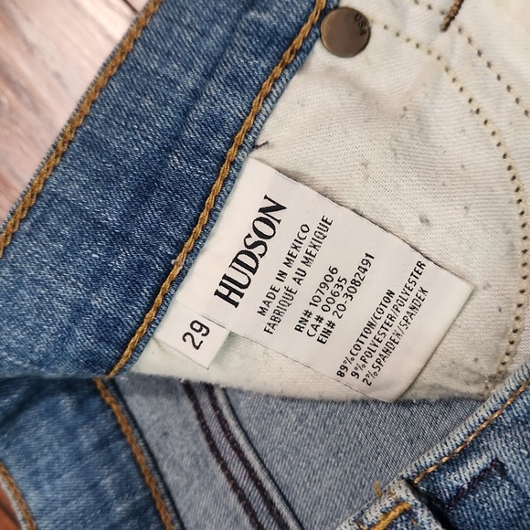 Hudson Jean's  Medium Wash Distressed Straight Leg - Picture 6 of 6